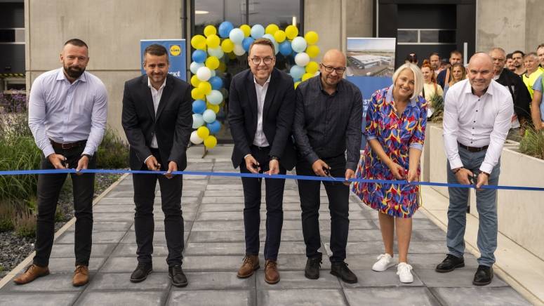 BRV stříhání pásky 2